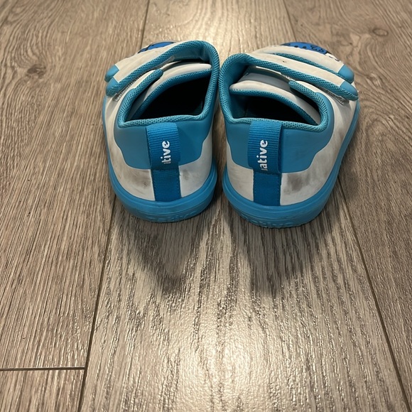 Native x Mr Bump Kids Shoes in size c10 - Picture 2 of 3